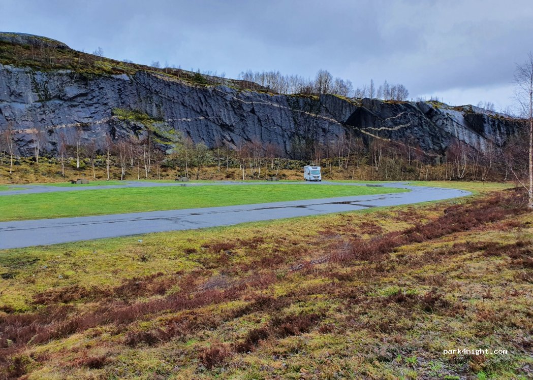(8725) Utskarpen - 687 Flostrandveien — foto
