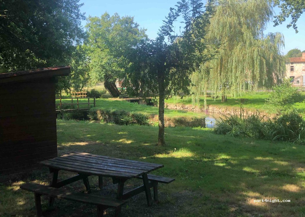 (79130) Azay-sur-Thouet - 1 Le Moulin des Prés — foto 4