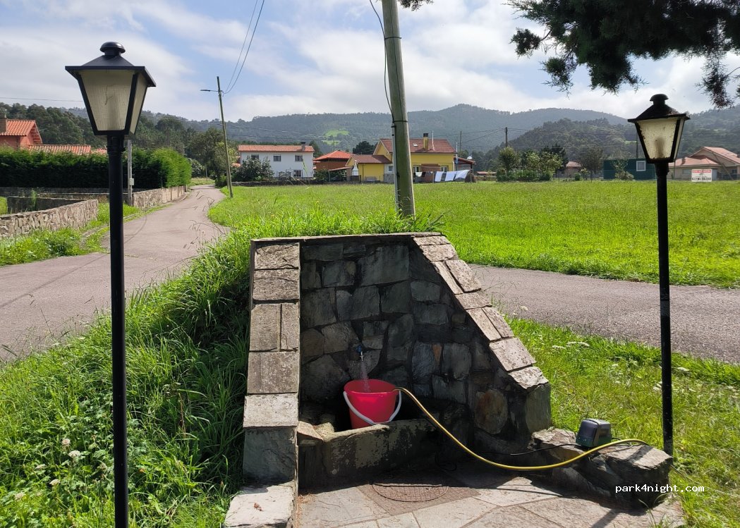 (33158) Santa Marina - 29 Camín de Campo la Neña — foto