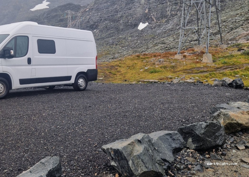 (6877) Fortun - Tindevegen — foto