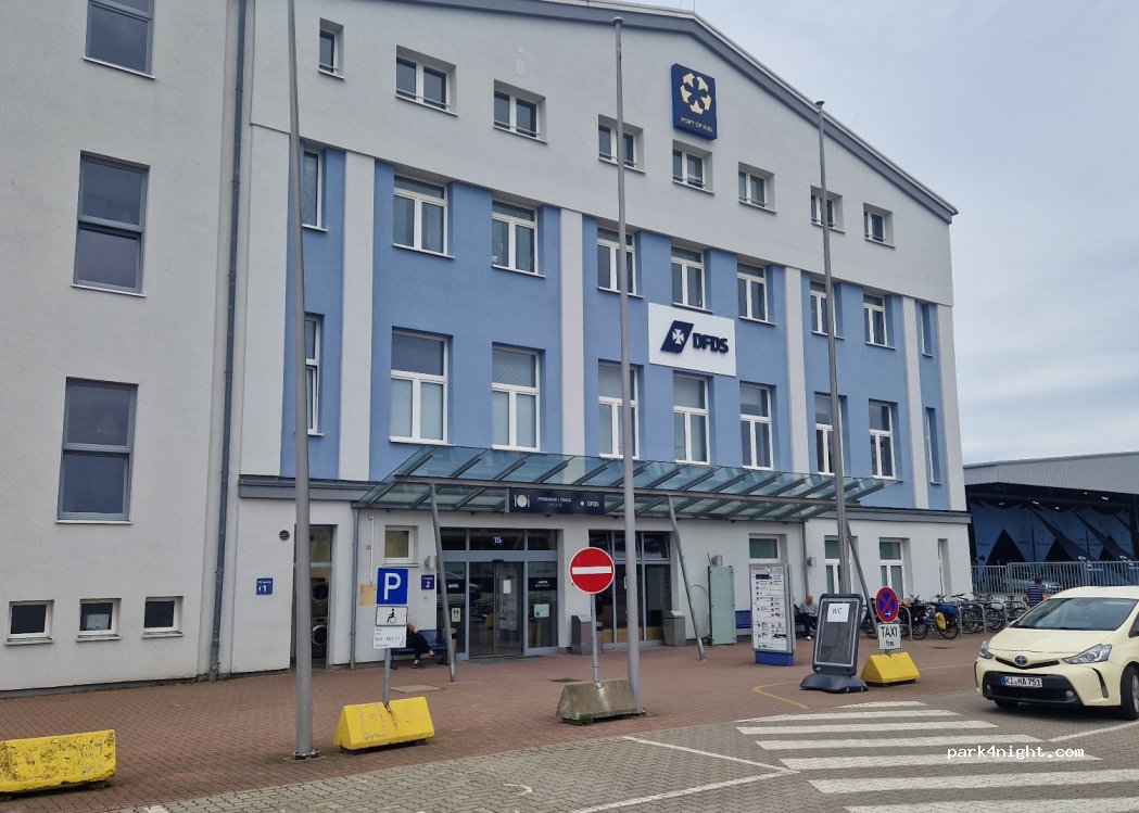 (24149) Kiel - 15 Ostuferhafen — foto 3