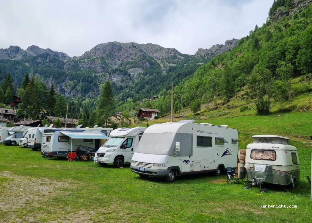 Area Sosta Camper Champorcher — foto 4