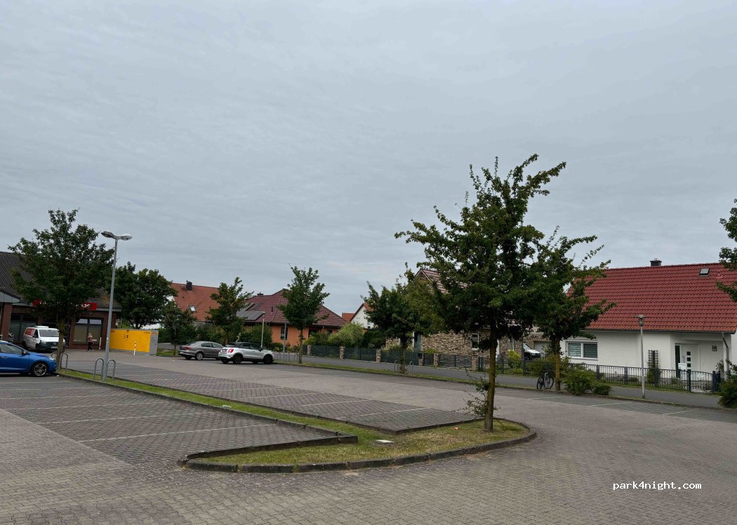 (18439) Stralsund - 35 Karl-Marx-Straße — foto