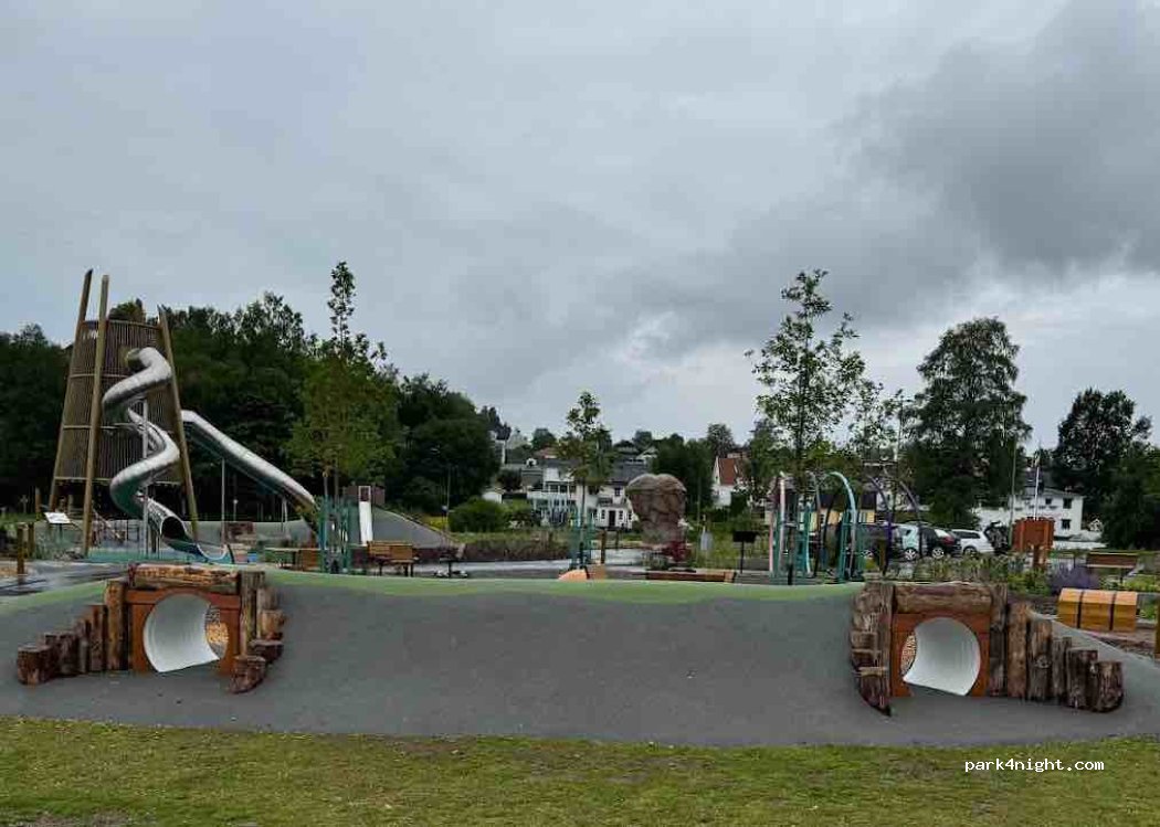 (691 41) Karlskoga - 25 Boängsvägen — foto
