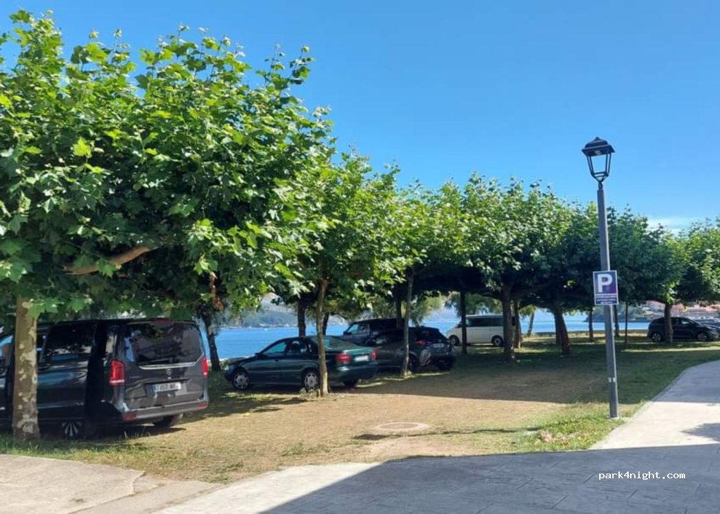 (15130) Corcubión - s/n Avenida da Viña — foto