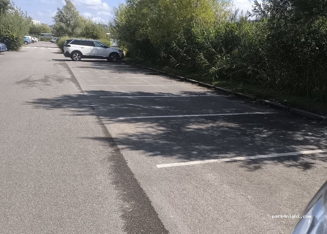 (29800) Landerneau - 41-43 rue du Calvaire — foto