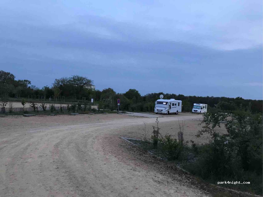 (79250) Nueil-les-Aubiers - Rue du Val de Scie — foto 3