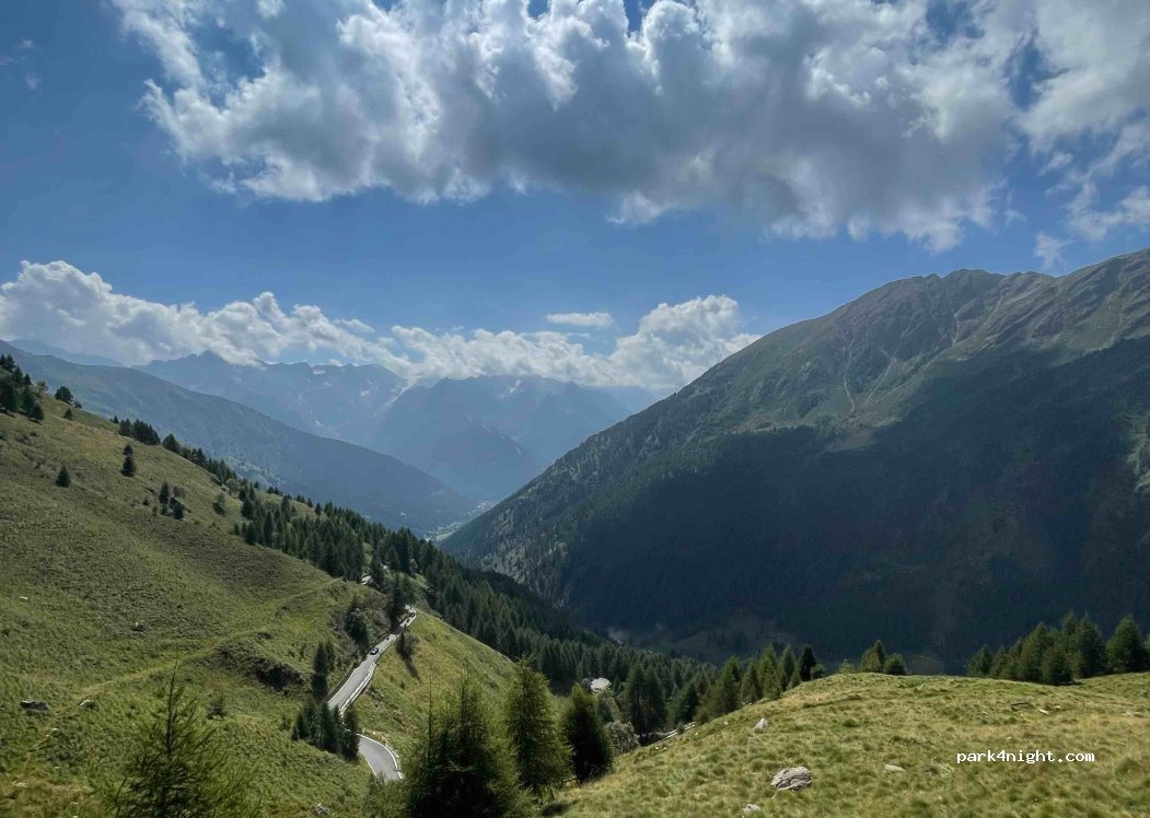 (25056) Ponte di Legno - 33 Strada Statale 300 — foto