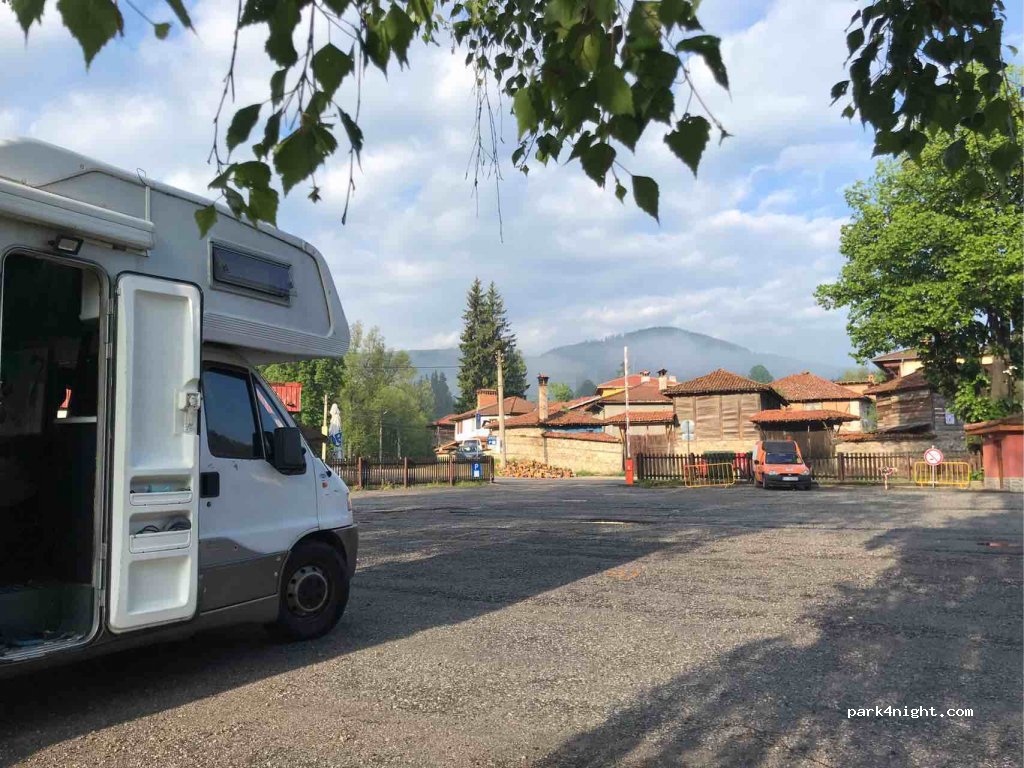 (2077) Koprivshtitsa - 59 606 — foto 2