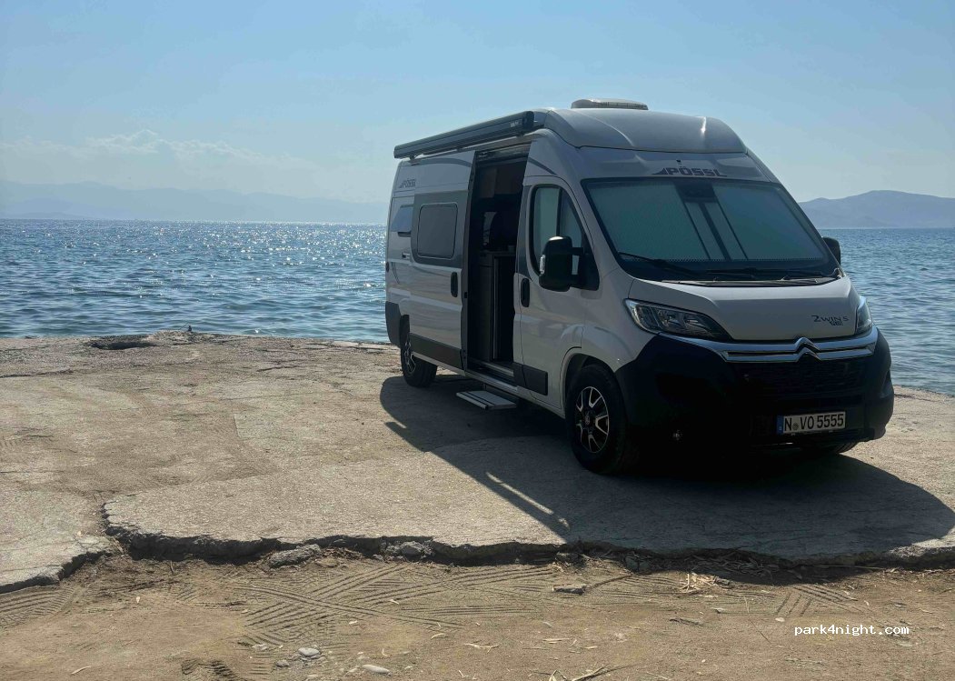 (373 00) Volos - Unnamed Road — foto