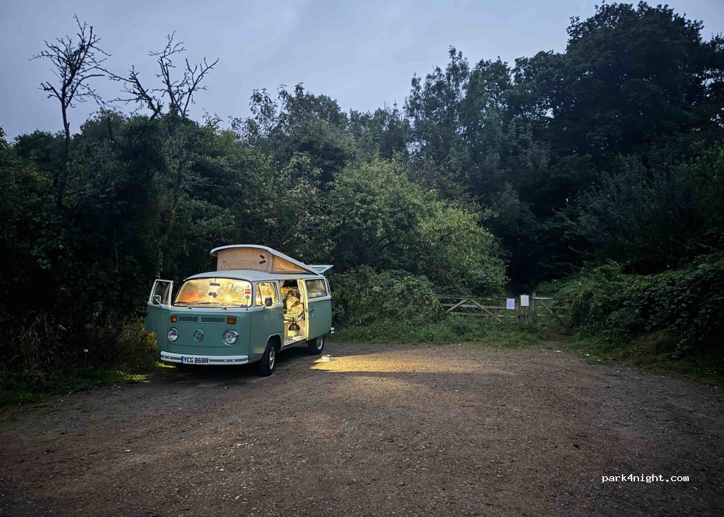 (GL18 1LU) Four Oaks - 2 Woodview — foto