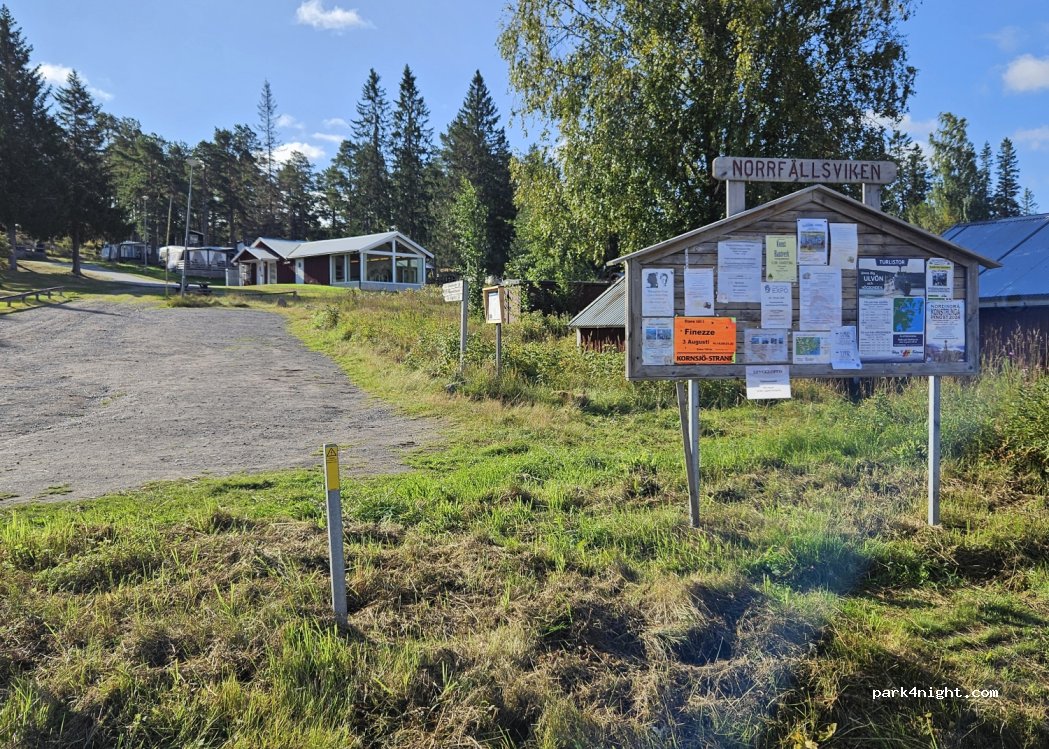(873 97) Norrsällsviken - Unnamed Road — foto 2