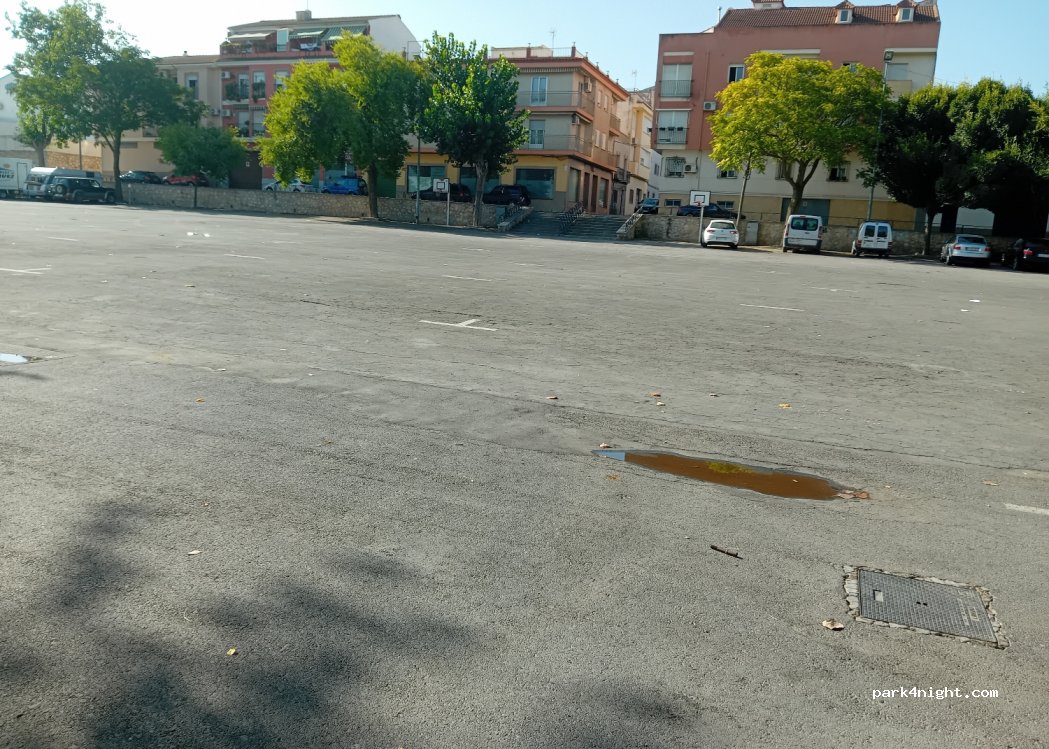 (23100) Mancha Real - 34 Avenida San Juan de la Cruz — foto