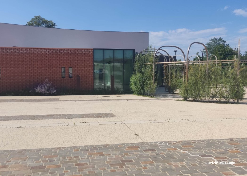(31220) Martres-Tolosane - 2 Place du Général de Gaulle — foto