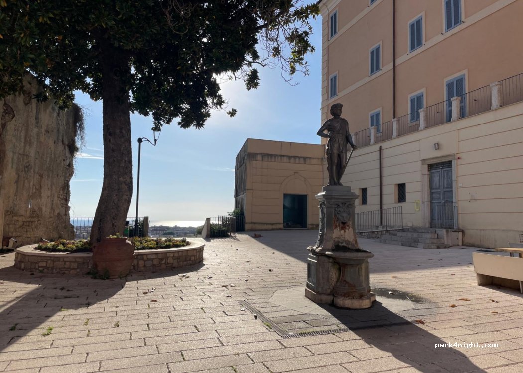 (04019) Terracina - 16 Via Annunziata — foto