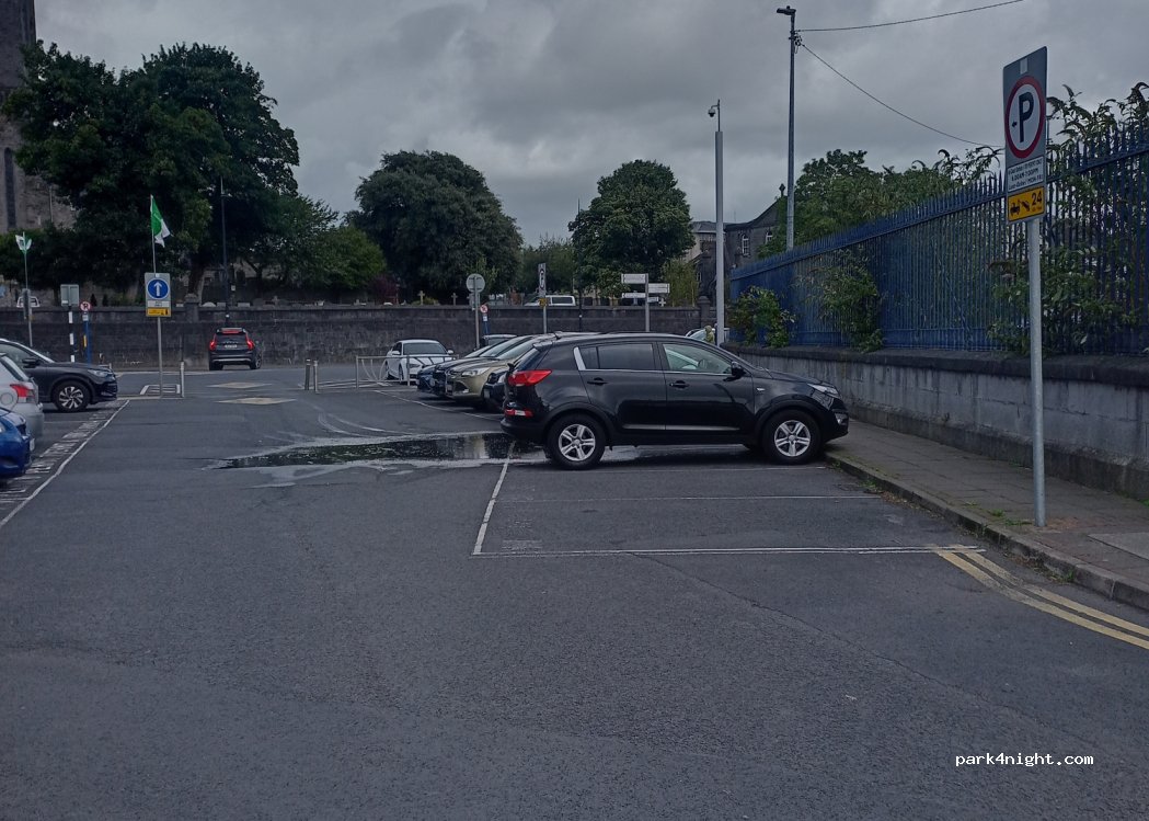 (V94 K8KX) Limerick - Merchants Quay — foto 3