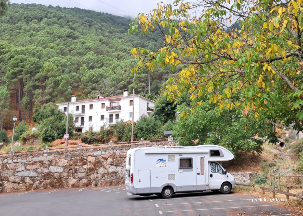 (05417) Guisando - Carretera del Camping — foto 4