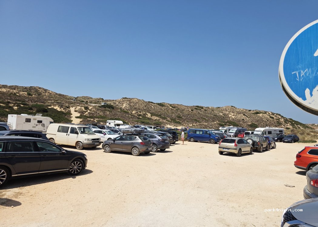 (8670-230) Aljezur - Estrada da Praia — foto 3
