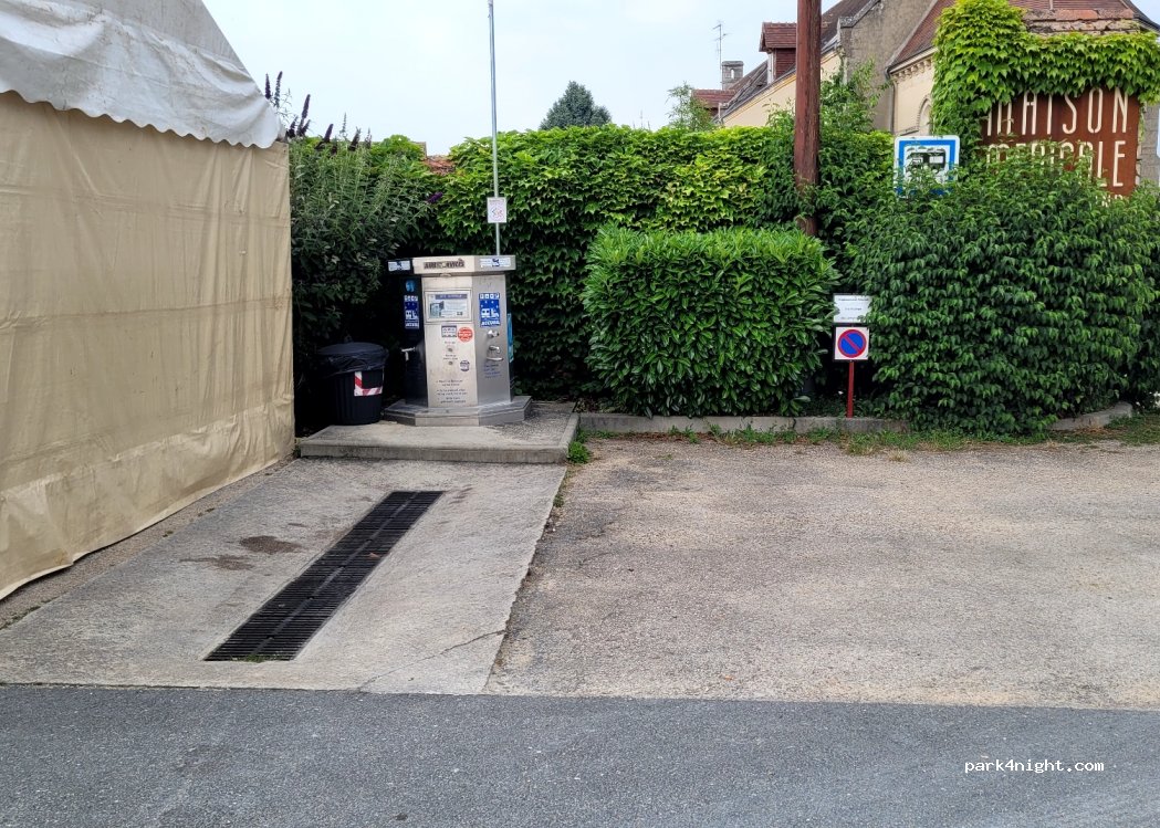(36160) Sainte-Sévère-sur-Indre - 20-27 D26 — foto 4