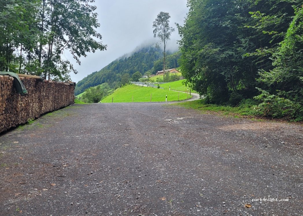 (6452) Riemenstalden - Huseren — foto 3