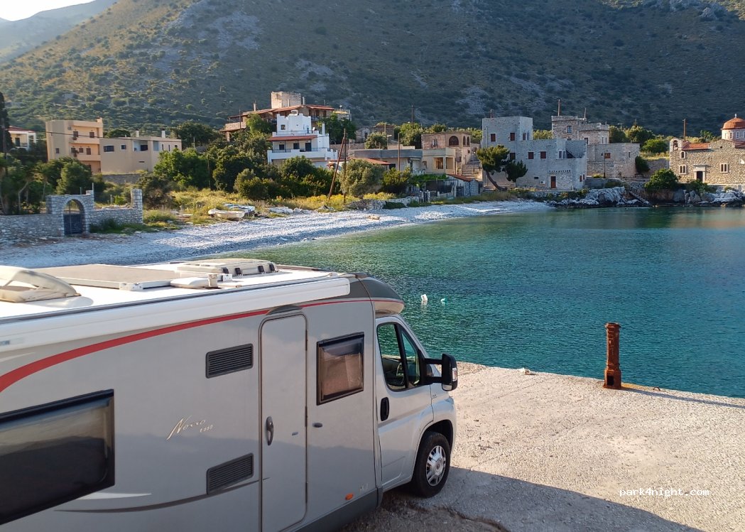 (230 71) Kokkala - Eparchiaki Odos Chosiariou-Gerolimena — foto 3
