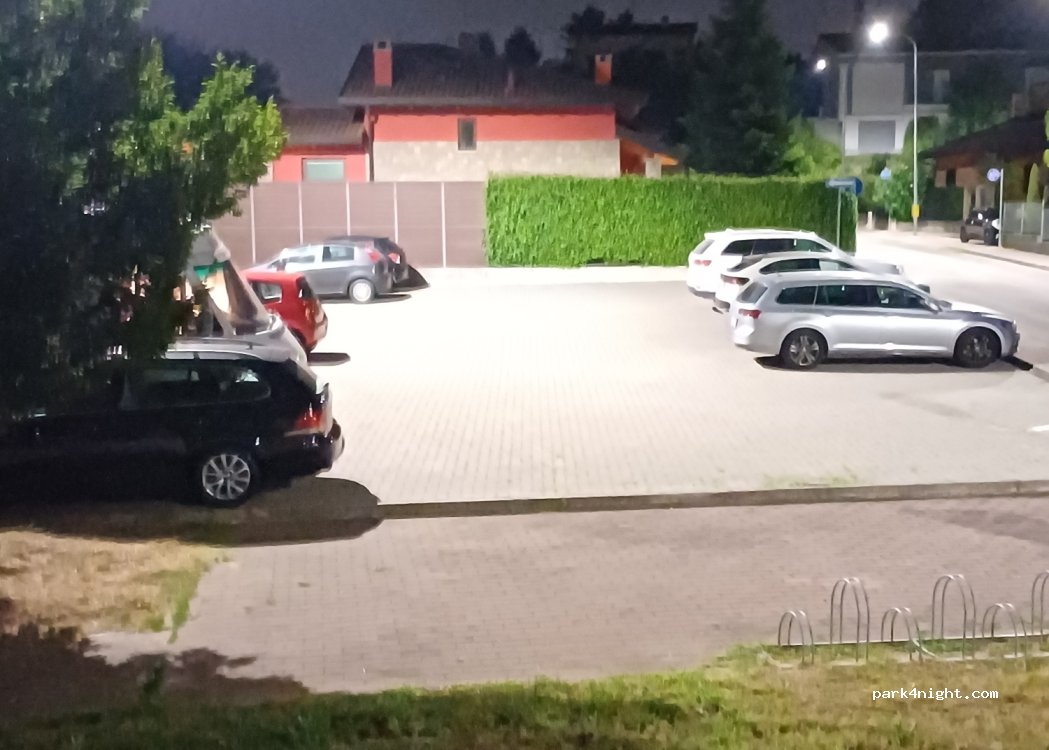 (20842) Besana in Brianza - 13 Via Falcone — foto