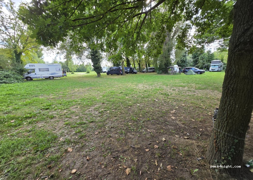 Campingplatz Jansen und Gaststätte Treffpunkt — foto