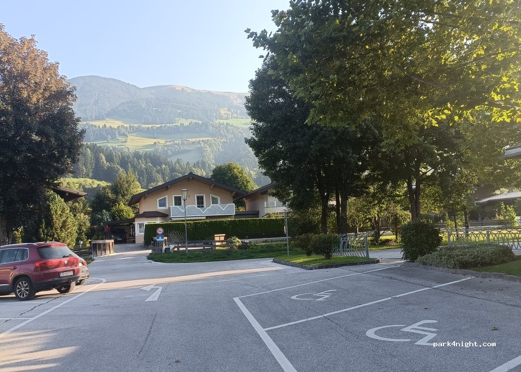 (5730) Mittersill - 1a Sportplatzstraße — foto