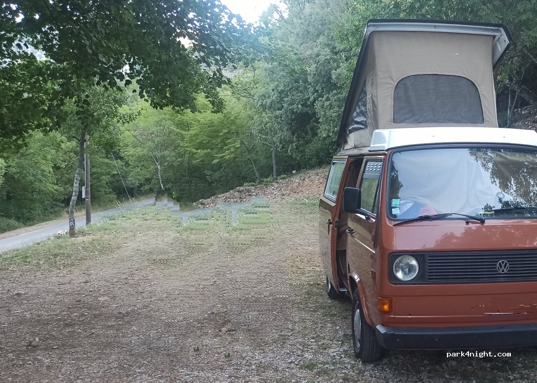 (06620) Courmes - 93 Chemin Saint-Barnabé — foto