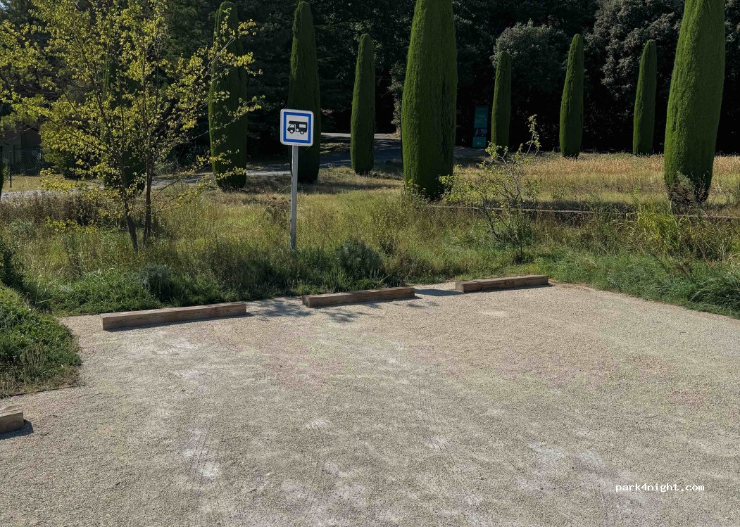 (26790) Suze-la-Rousse - 694 Avenue des Côtes du Rhône — foto