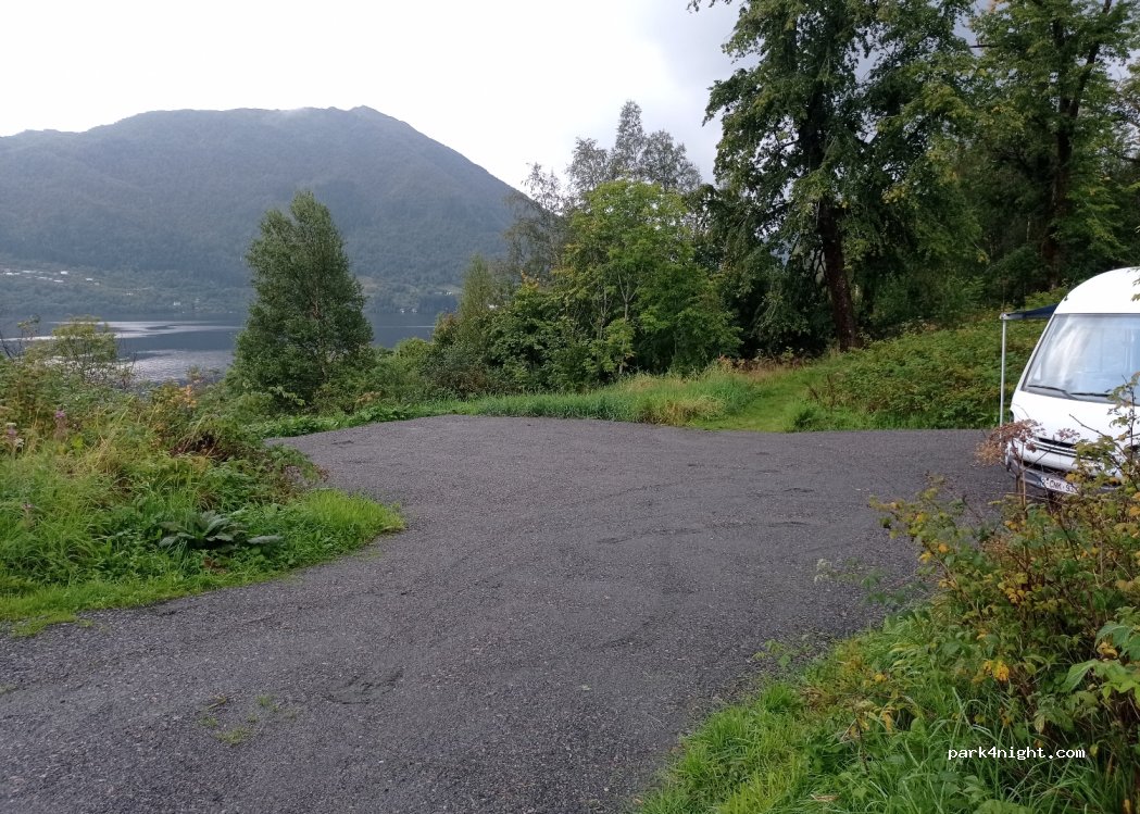(5285) Bruvik - 74 Neskaivegen — foto 2