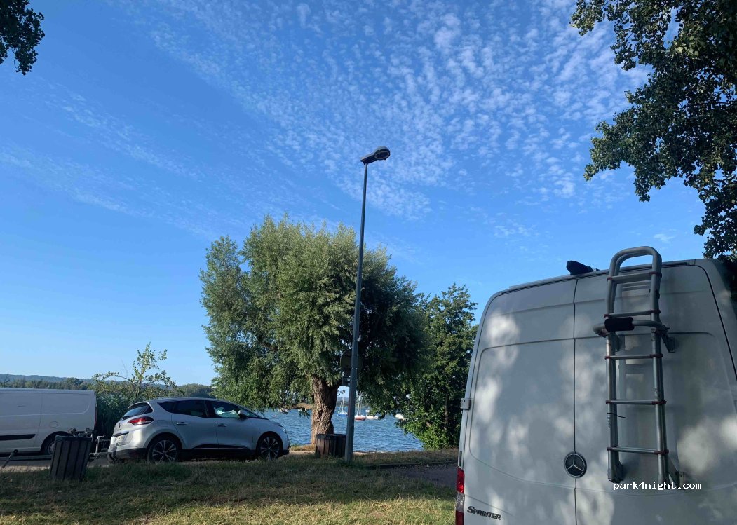 (69150) Décines-Charpieu - 24 Avenue Edouard Herriot — foto 2