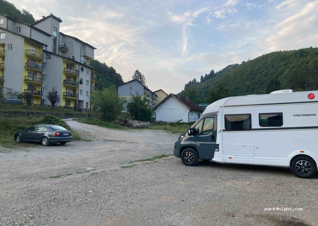 (75430) Srebrenica - Unnamed Road — foto