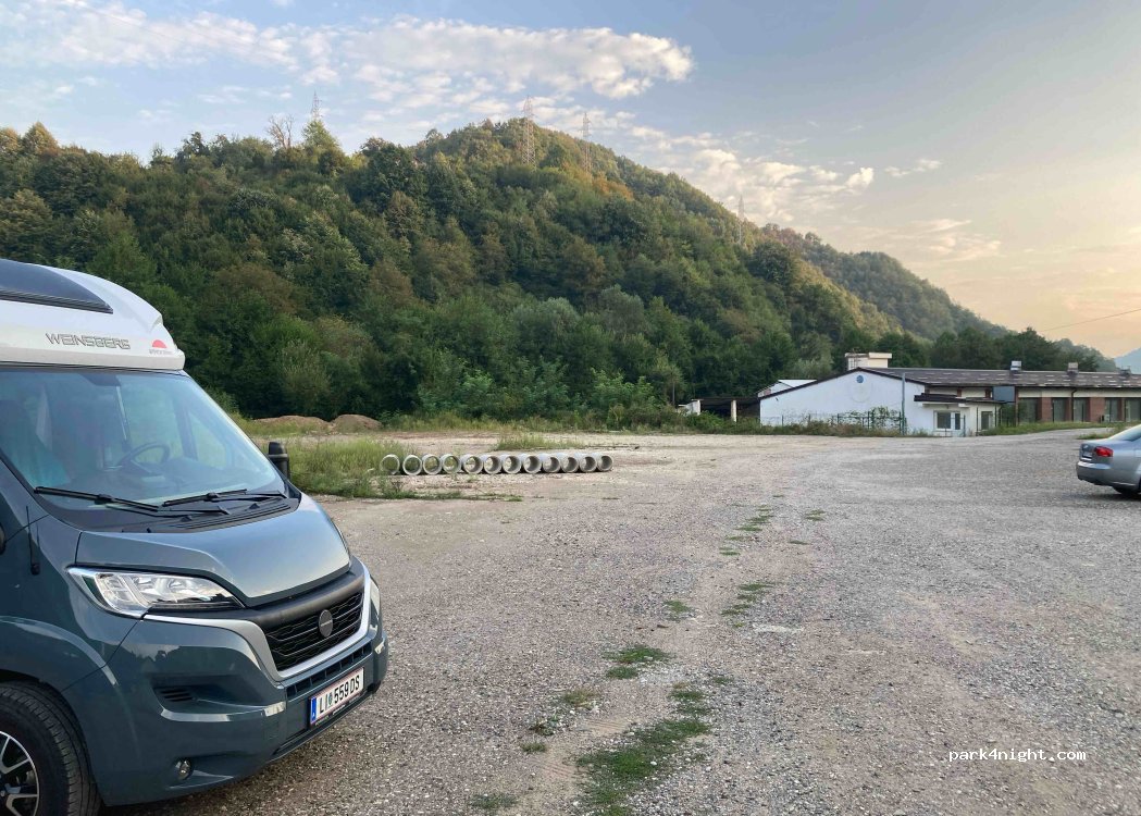 (75430) Srebrenica - Unnamed Road — foto 2