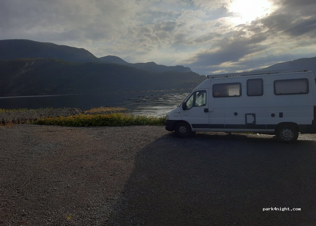 (6697) Vihalsen - 24 Primær Fylkesveg 680 — foto