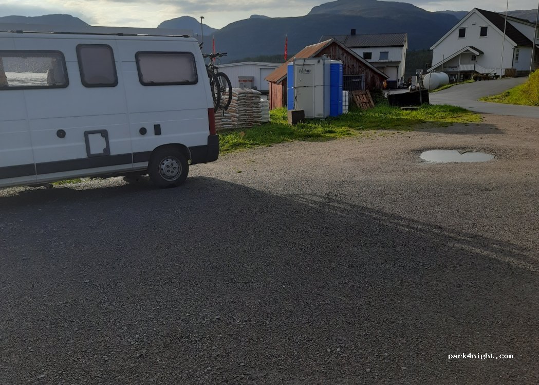 (6697) Vihalsen - 24 Primær Fylkesveg 680 — foto 2