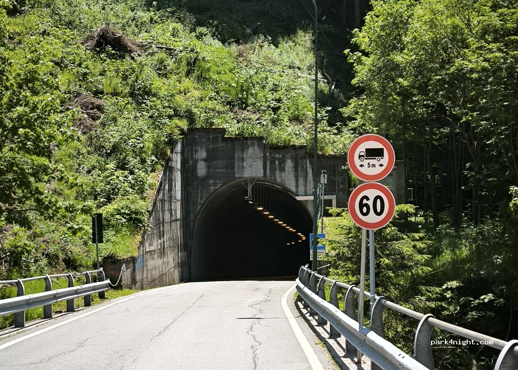 (23024) Pianazzo - 9 Strada Statale 36 del Lago di Como e dello Spluga — foto 2