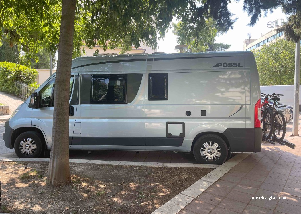 (21000) Split - 16 Lička ulica — foto