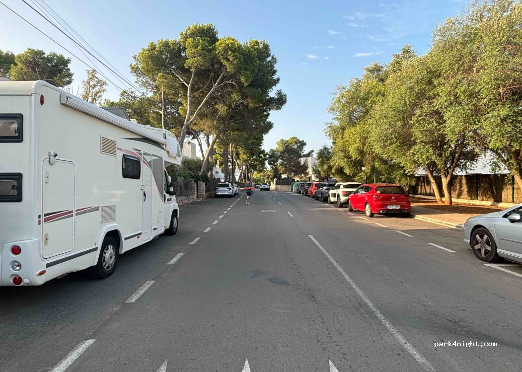 (07660) Santanyí - 12 Avinguda de Calonge — foto