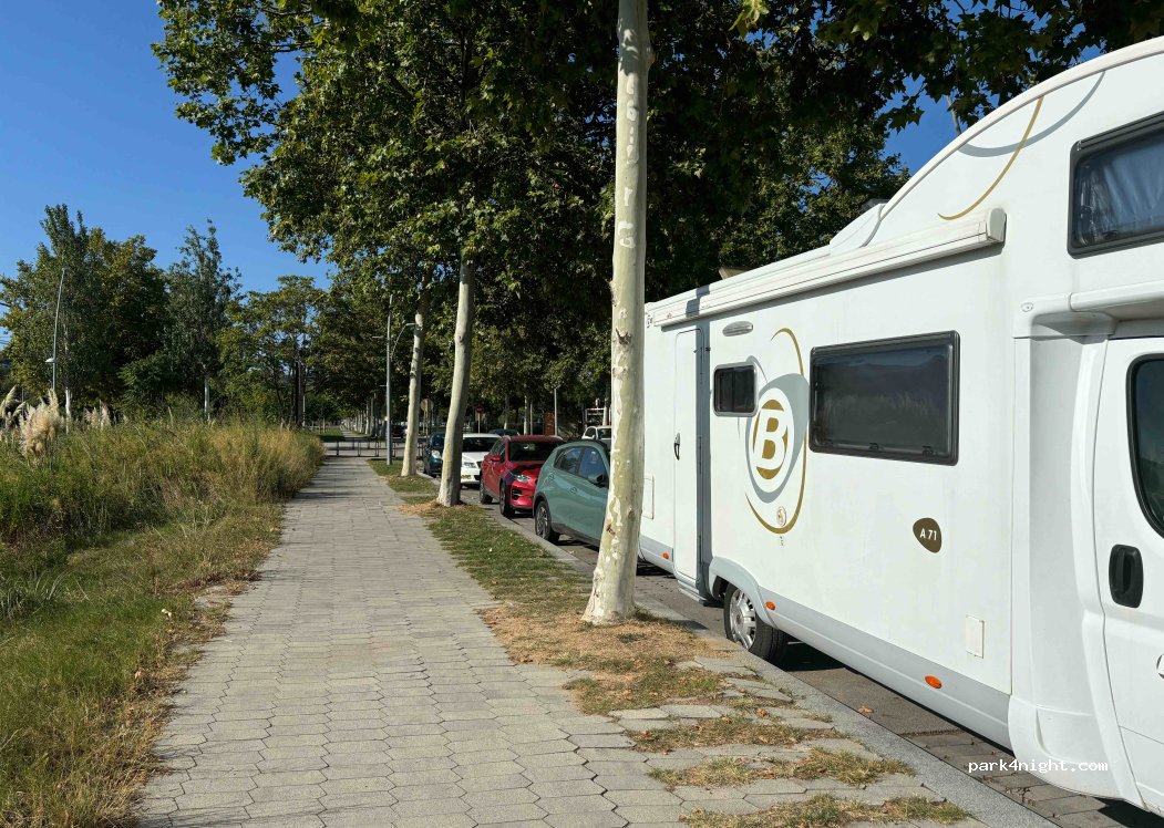 (17250) Platja d'Aro - 16 Lloc les Escoles dels Estanys — foto 3