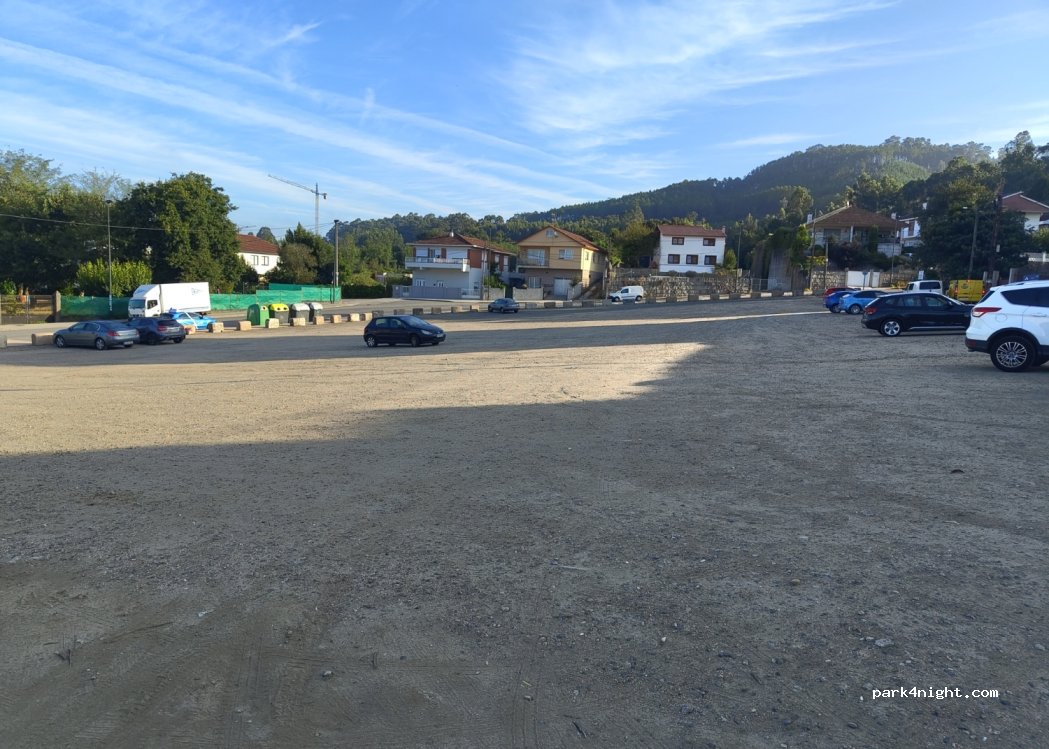 (36400) Porriño - 127 Avenida Ant Palacios Cd — foto