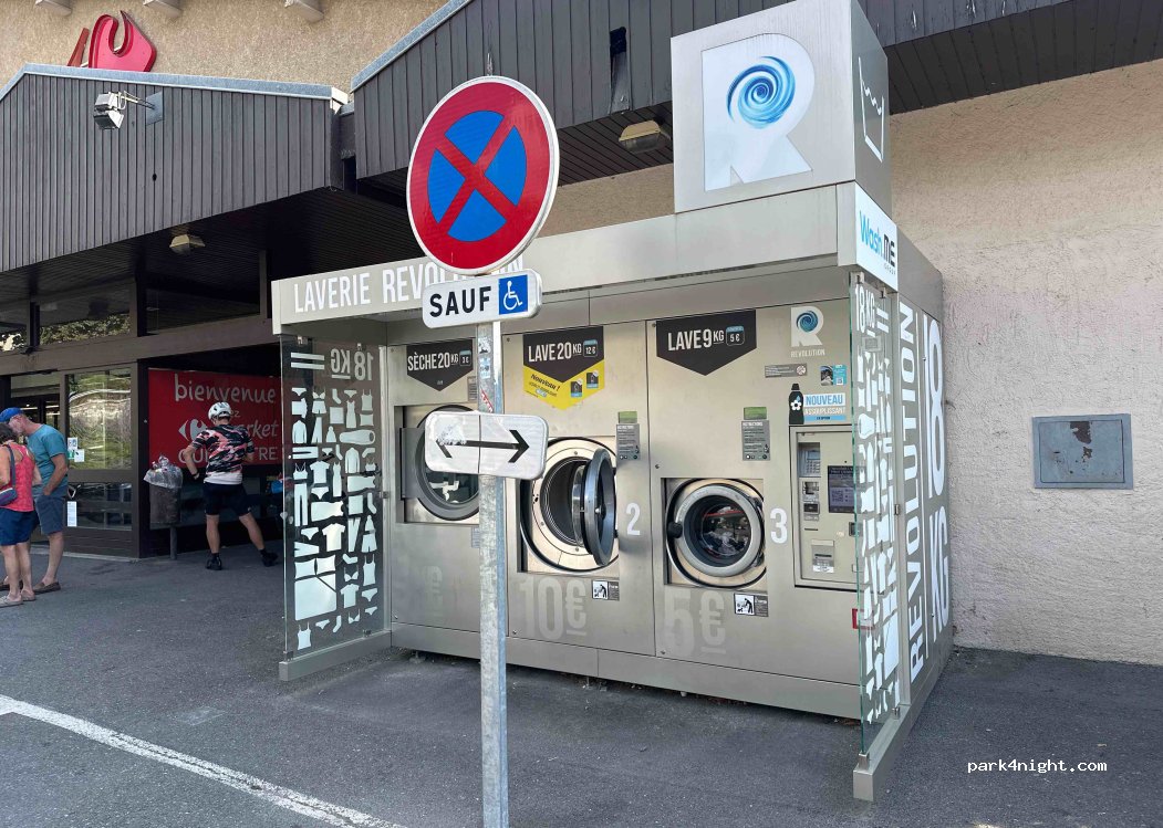 (05600) Guillestre - Rue de Torre Pellice — foto