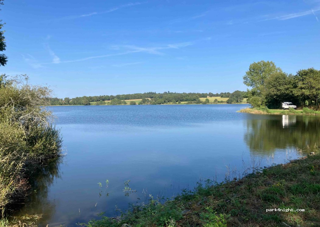 (16310) Massignac - — foto