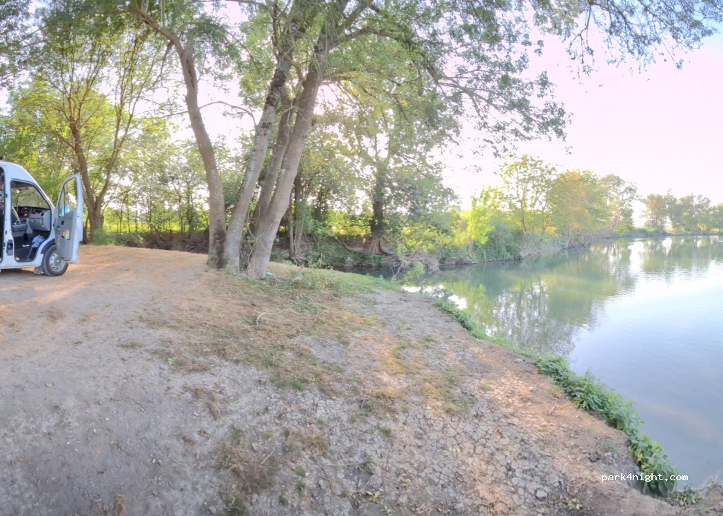 (17800) Brives-sur-Charente - — foto