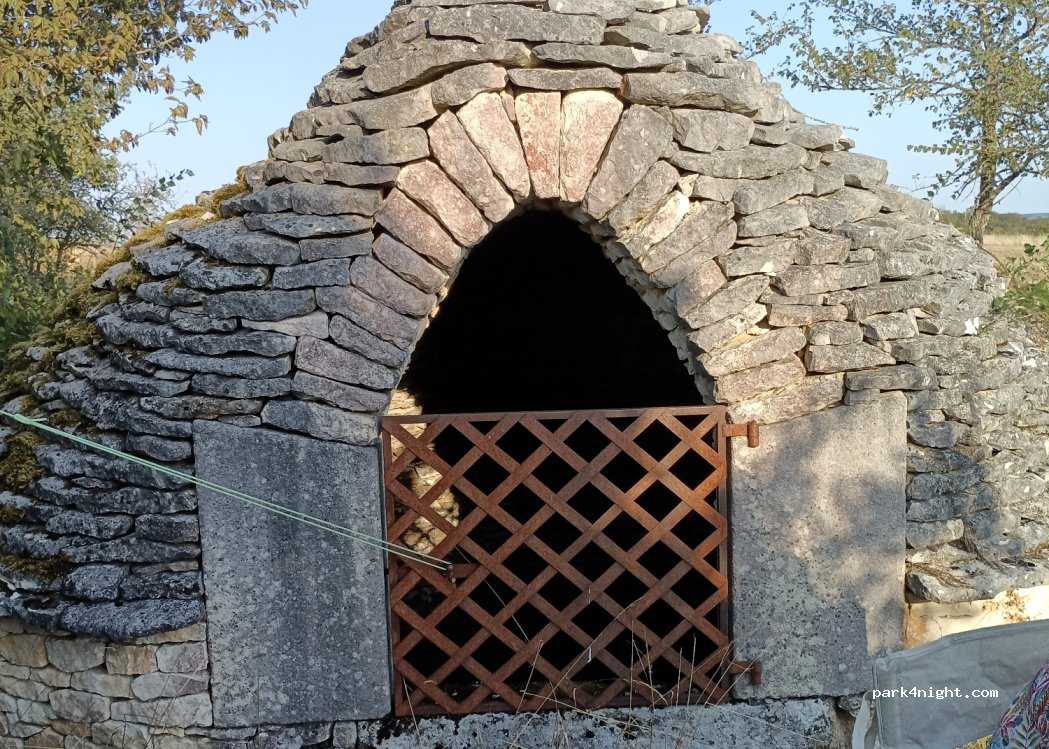 (46350) Calès - — foto