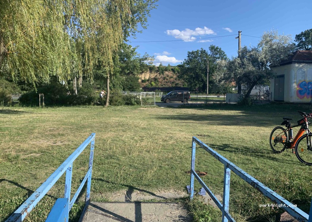 (8624) Balatonszárszó - 79 Jókai Mór utca — foto 2