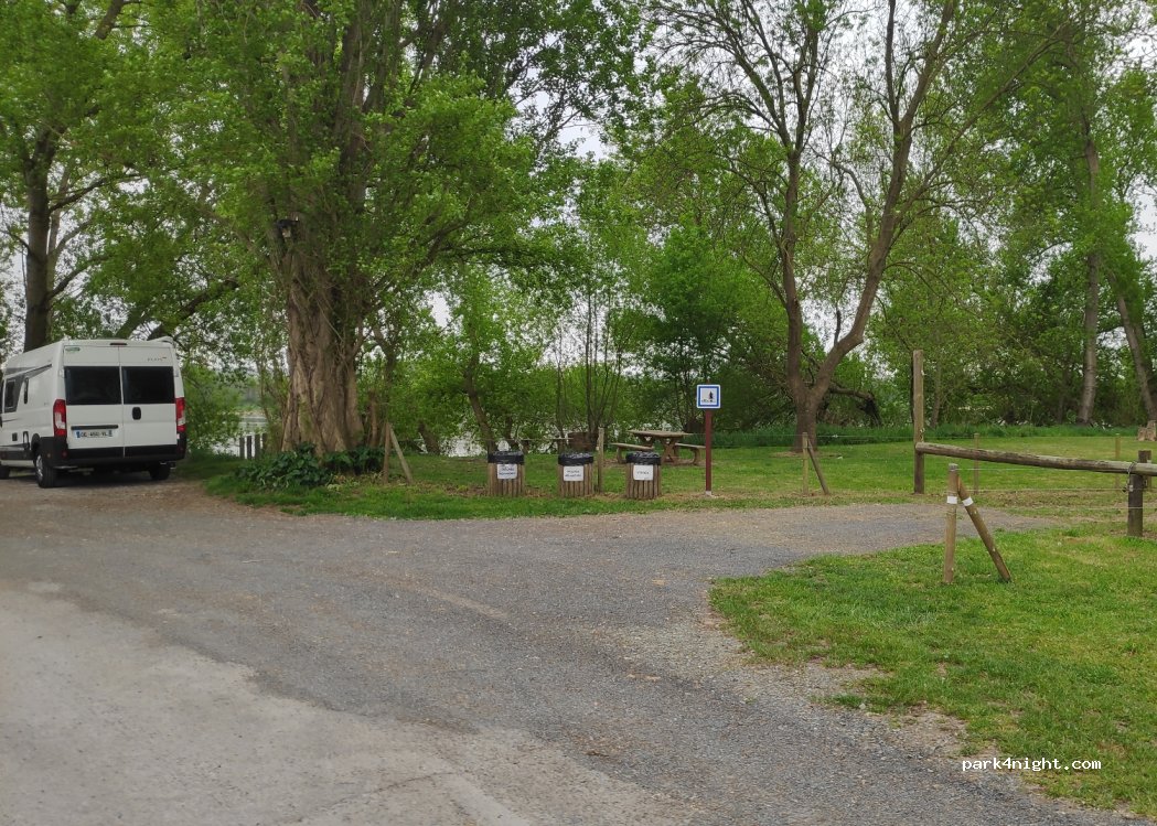 (44370) Montrelais - Le Pavillon — foto 2