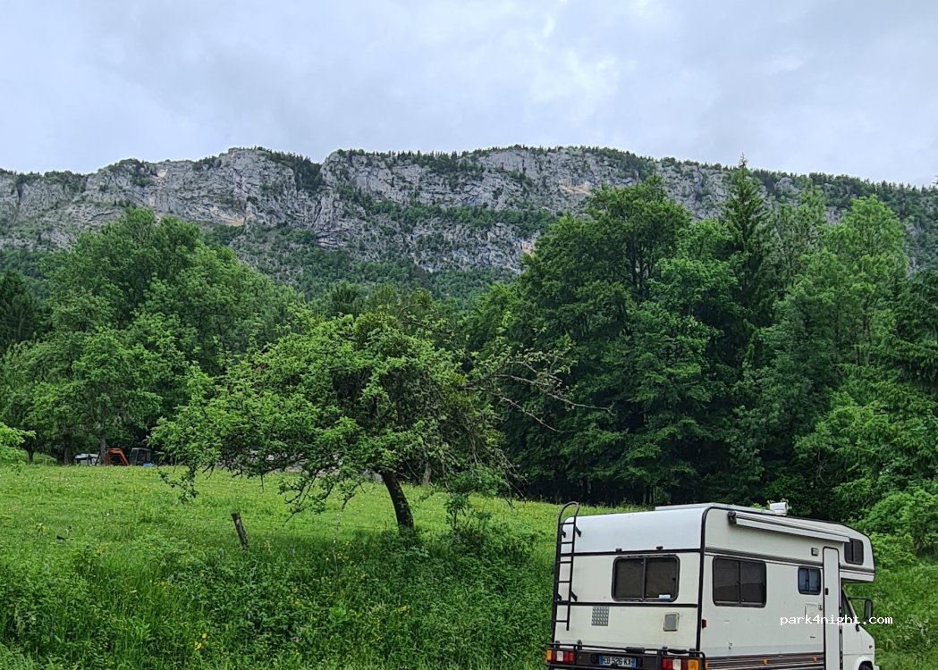 (74410) Entrevernes - Voie Communale N°1 de la Planche à Membert — foto 3