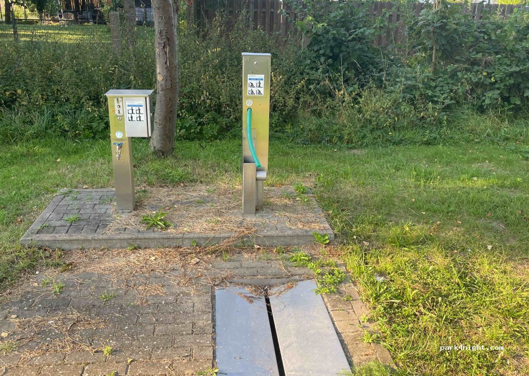 Stellplatz Freibad Kolk — foto 3