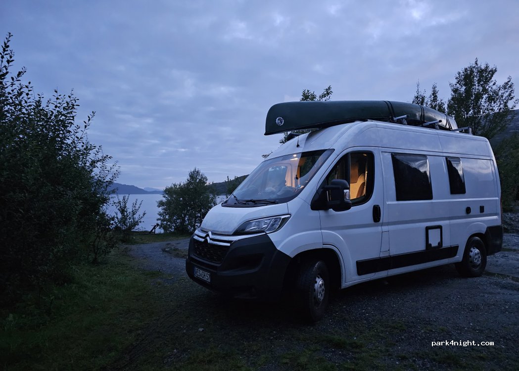 (8725) Utskarpen - 397 Flostrandveien — foto